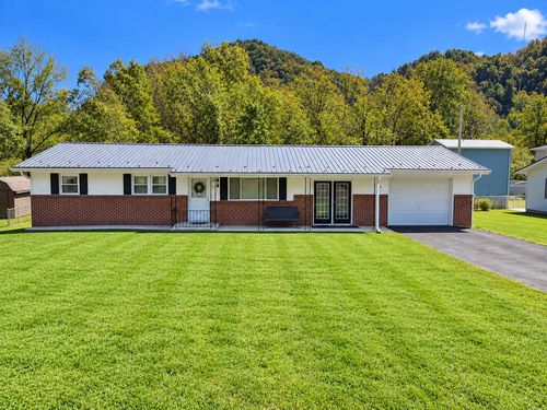 109 Edgewater Dr, Cedar Bluff, VA, 24609 | Card Image