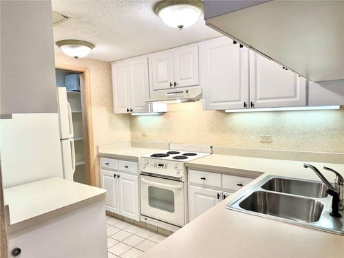 5-210-36750 Us Highway 19 N, PALM HARBOR, FL, 34684-1239 | Card Image