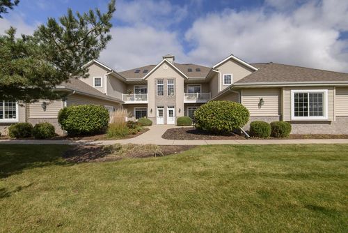 c-1617 Grey Fox Trail, Mukwonago, WI, 53149 | Card Image