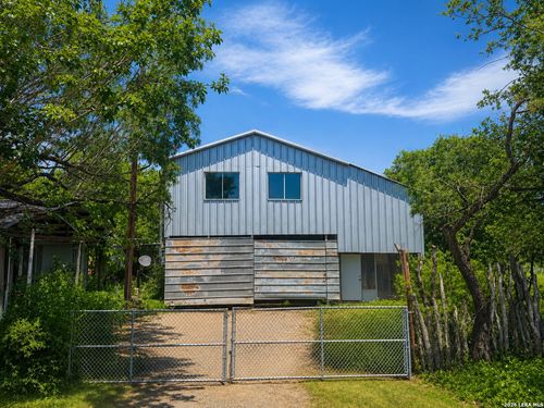 33 Jason Ave, Knippa, TX, 78870 | Card Image