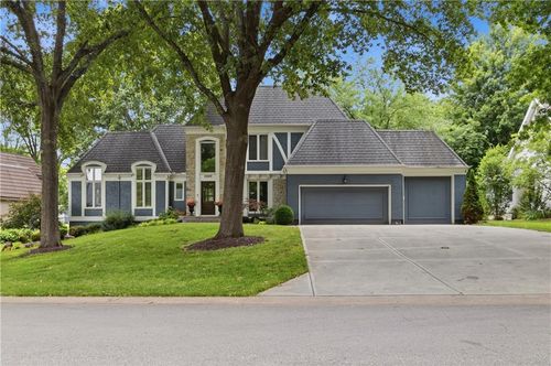 12603 Pawnee Ln, Leawood, KS, 66209-1447 | Card Image