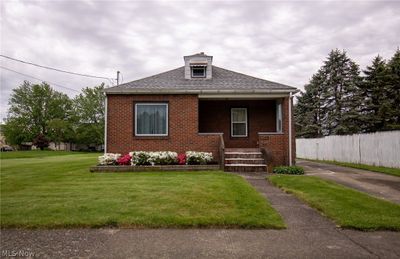 391 Penhale Avenue, House other with 3 bedrooms, 1 bathrooms and null parking in Campbell OH | Image 2