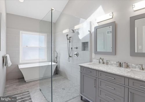 1940 Hillside Dr, FALLS CHURCH, VA, 22043-1415 | Card Image