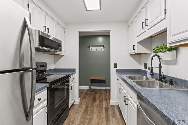 APT-5 - 65 Guilford Ln, Condo with 2 bedrooms, 2 bathrooms and null parking in Amherst NY | Image 7