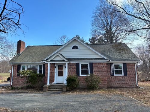 211 Russell St, Hadley, MA, 01035-9521 | Card Image