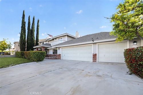 13610 Hidden Valley Rd, Victorville, CA, 92395 | Card Image