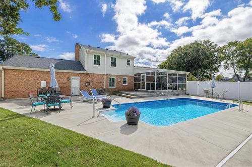 4100 Weyanoke Dr, Portsmouth, VA, 23703-1932 | Card Image