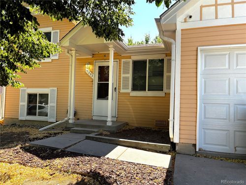 17332 E Layton Dr, Aurora, CO, 80015-2706 | Card Image