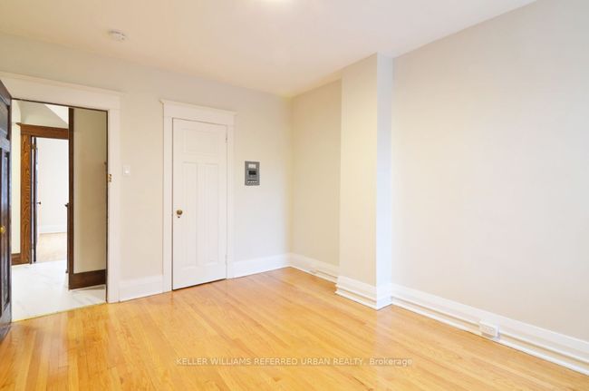 UPPER - 4 Columbine Ave, House other with 4 bedrooms, 2 bathrooms and null parking in Toronto ON | Image 19