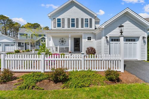 24 Cobblestone Cir, Mashpee, MA, 02649-2951 | Card Image