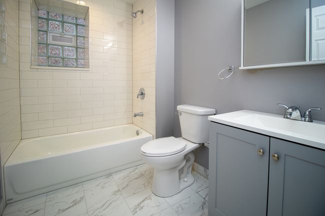 1S - 5310 S Harper Ave, Home with 6 bedrooms, 2 bathrooms and null parking in CHICAGO IL | Image 16