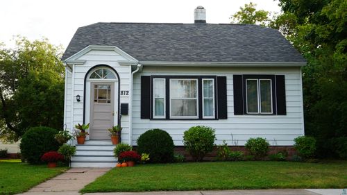 812 4th Ave W, Ashland, WI, 54806-3003 | Card Image