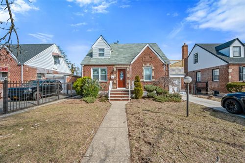 22927 129th Ave, Springfield Gardens, NY, 11413-1314 | Card Image