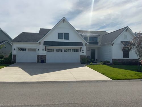 5528 Isle River Dr, Belmont, MI, 49306-9063 | Card Image