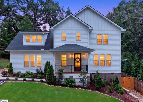 17 Pinehurst Dr, Greenville, SC, 29609-4737 | Card Image