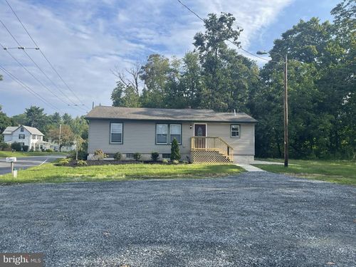 121 Buck Rd, GLASSBORO, NJ, 08028-3301 | Card Image