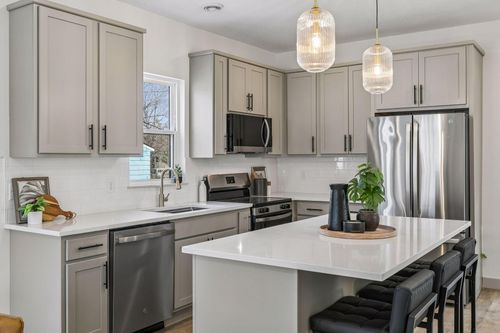 2414 Como Ave Se, Minneapolis, MN, 55414-2648 | Card Image