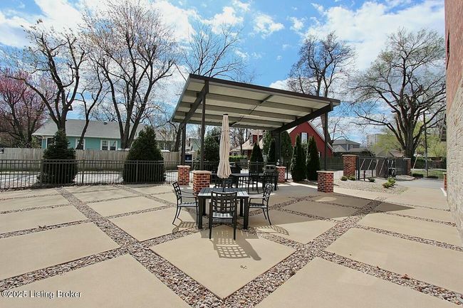 210 - 210 Mulberry St, Condo with 1 bedrooms, 1 bathrooms and null parking in Jeffersonville IN | Image 37