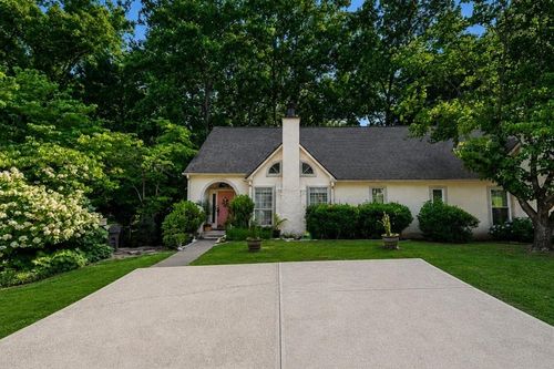 4135 Lake Mist Dr Nw, Kennesaw, GA, 30144-5113 | Card Image