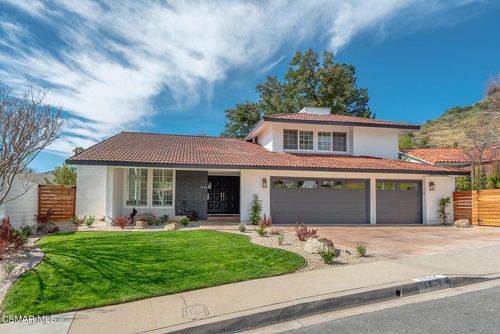 1944 Stonesgate St, Westlake Village, CA, 91361-1613 | Card Image