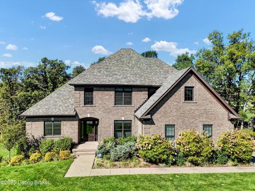 3102 Reserve Pkwy, La Grange, KY, 40031-8242 | Card Image