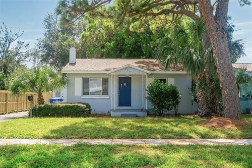 126 Sw Lincoln Cir N, ST PETERSBURG, FL, 33703-1347 | Card Image