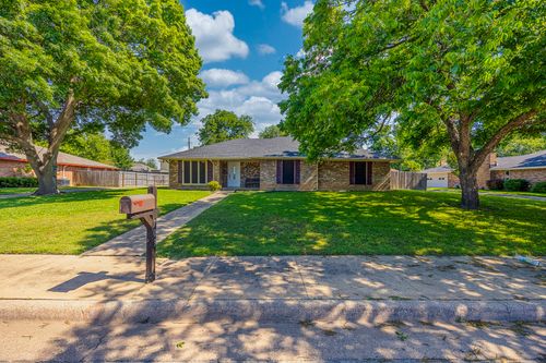 703 Athenia Way, Duncanville, TX, 75137-3803 | Card Image