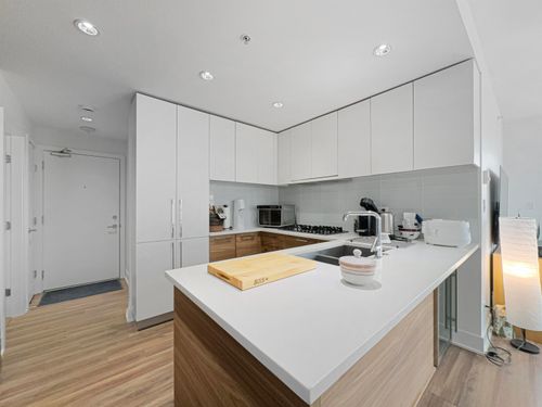 21xx-1188 Pinetree Way, Coquitlam, BC, V3B0K9 | Card Image