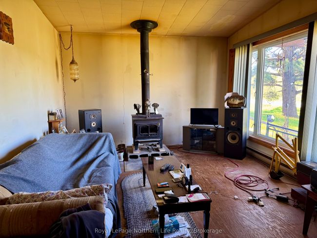 304 Lake Nipissing Rd, House other with 2 bedrooms, 1 bathrooms and 4 parking in Nipissing ON | Image 26
