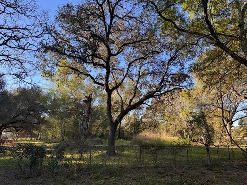 4 Street W, Sheridan, TX, 77475 | Card Image