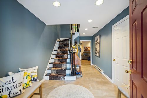 55 Winterberry Cir, Cross River, NY, 10518-1310 | Card Image