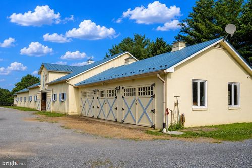 20341 Unison Rd, ROUND HILL, VA, 20141-1845 | Card Image