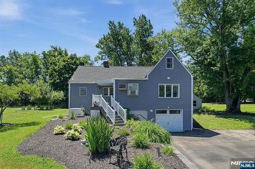 81 Sergeantsville Rd, Flemington, NJ, 08822-3435 | Card Image