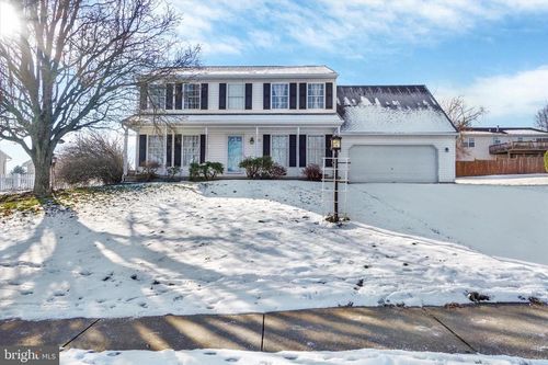 155 Abbey Dr, Mount Wolf, PA, 17347-9517 | Card Image