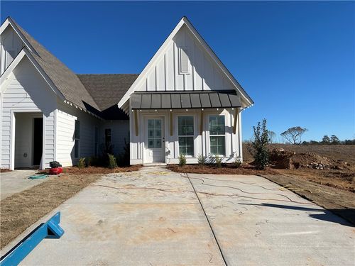 1053 W Hunter Ave, OPELIKA, AL, 36801 | Card Image