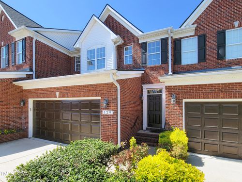 129 Grande Dr, Morrisville, NC, 27560-7086 | Card Image