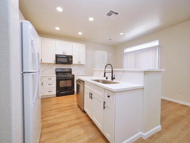 3301 Myna Way, House other with 4 bedrooms, 3 bathrooms and null parking in Sacramento CA | Image 5
