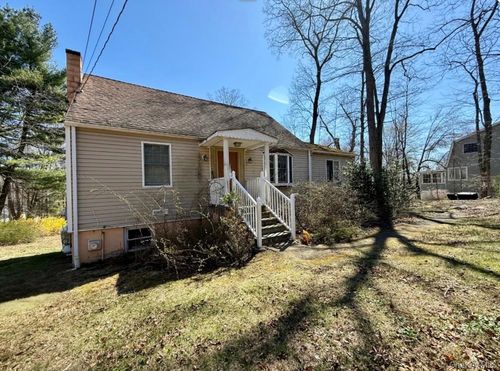 2882 Lexington Ave, Mohegan Lake, NY, 10547-1846 | Card Image