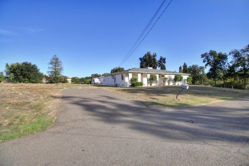 3912 Bryan Way, Carmichael, CA, 95608-2706 | Card Image