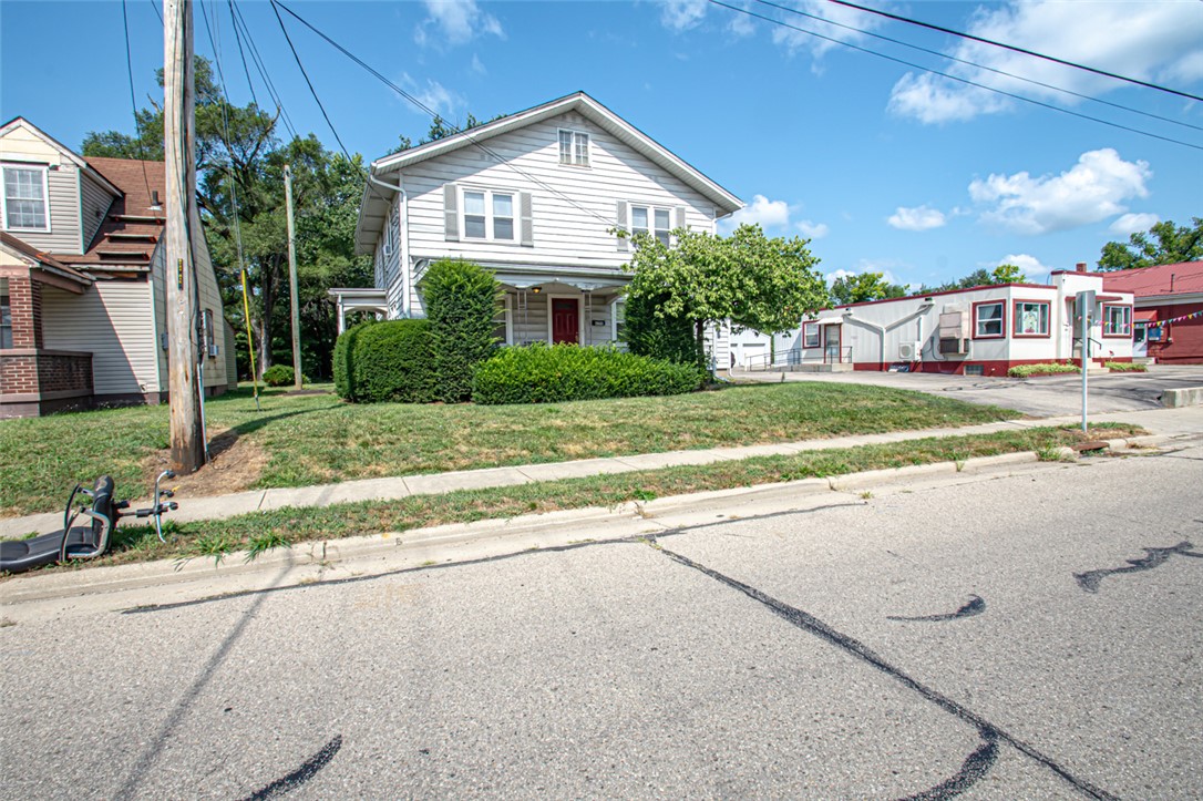 Residential Income in Middletown 4