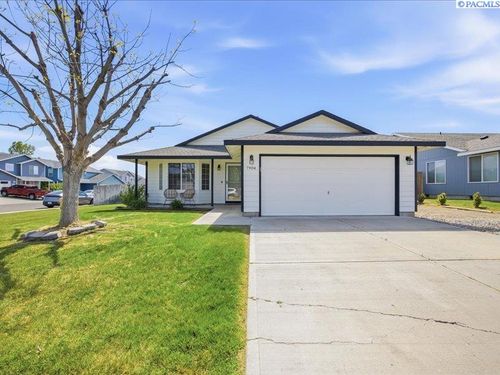 7904 Redonda Dr, Pasco, WA, 99301-7939 | Card Image