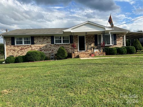 4040 Angus Dr, Gastonia, NC, 28056-6801 | Card Image