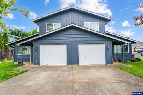 796 S R St, Cottage Grove, OR, 97424-1829 | Card Image