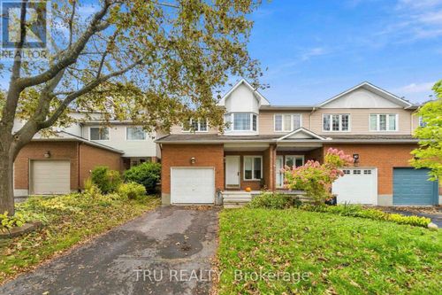 62 Hunter'S Glen Cres, Ottawa, ON, K1T3P9 | Card Image