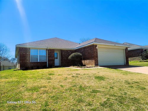 829 Beaver Creek Dr, Burleson, TX, 76028-7365 | Card Image