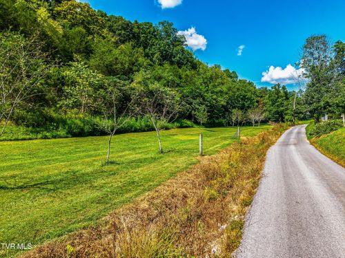 2 Bear Paw Ln, Rogersville, TN, 37857 | Card Image