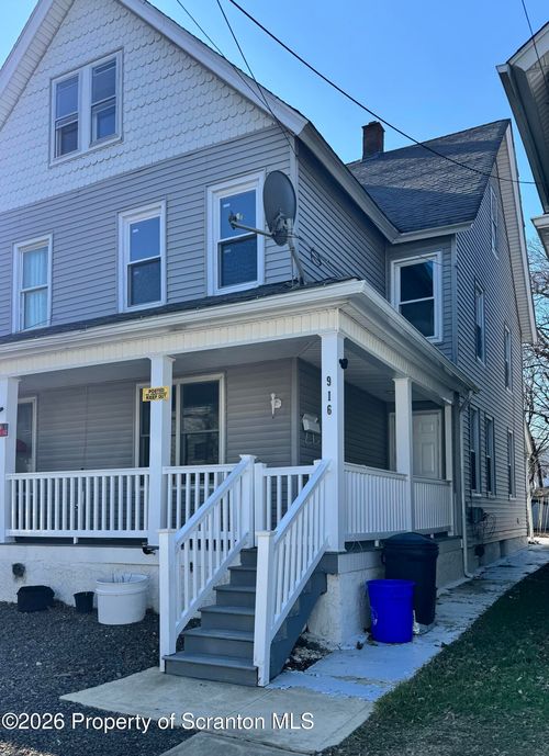 916 S 9th Ave, Scranton, PA, 18504-3177 | Card Image