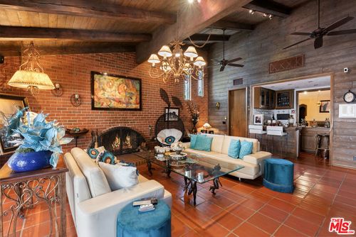 4152 Falling Leaf Dr, Encino, CA, 91316-4340 | Card Image