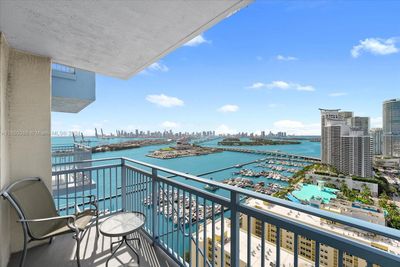 2911 - 90 Alton Rd, Condo with 2 bedrooms, 2 bathrooms and null parking in Miami Beach FL | Image 3