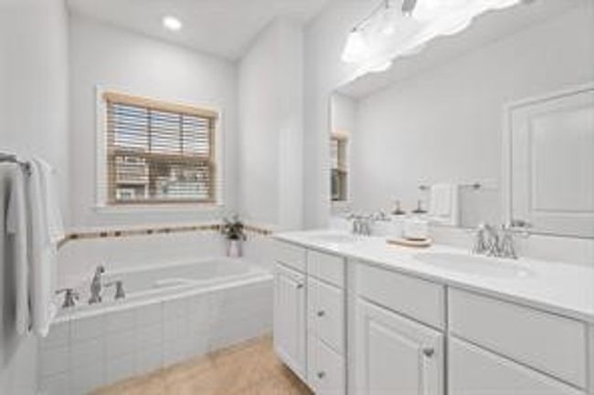 258 Venango Trl, Townhouse with 3 bedrooms, 3 bathrooms and 2 parking in Mars PA | Image 23